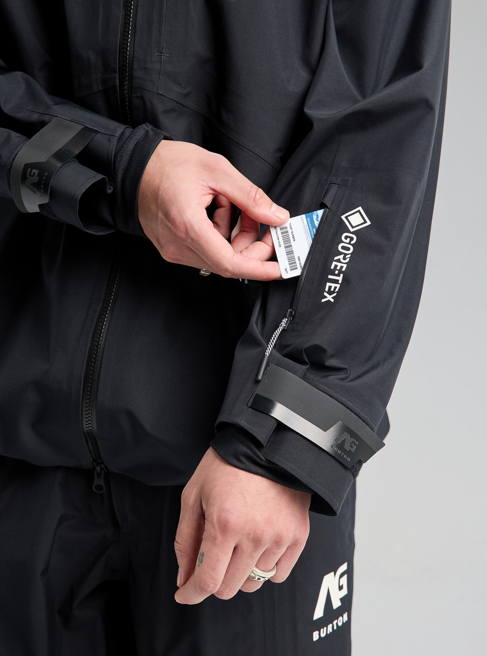 Burton AG ハードパック GORE-TEX 3L ジャケット | アナログ | Burton