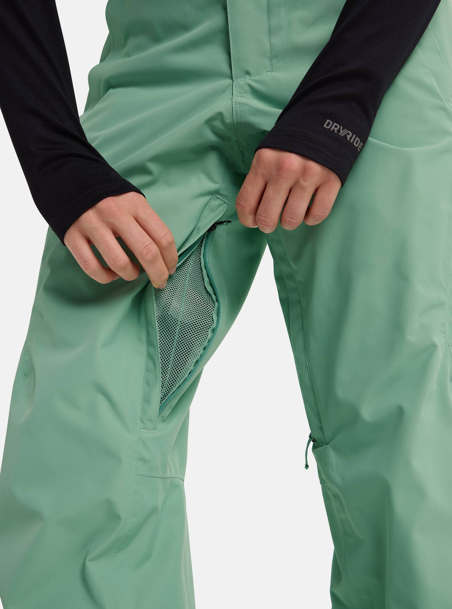 Women's Burton Reserve 2L Pants | Winter Outerwear | Burton.com