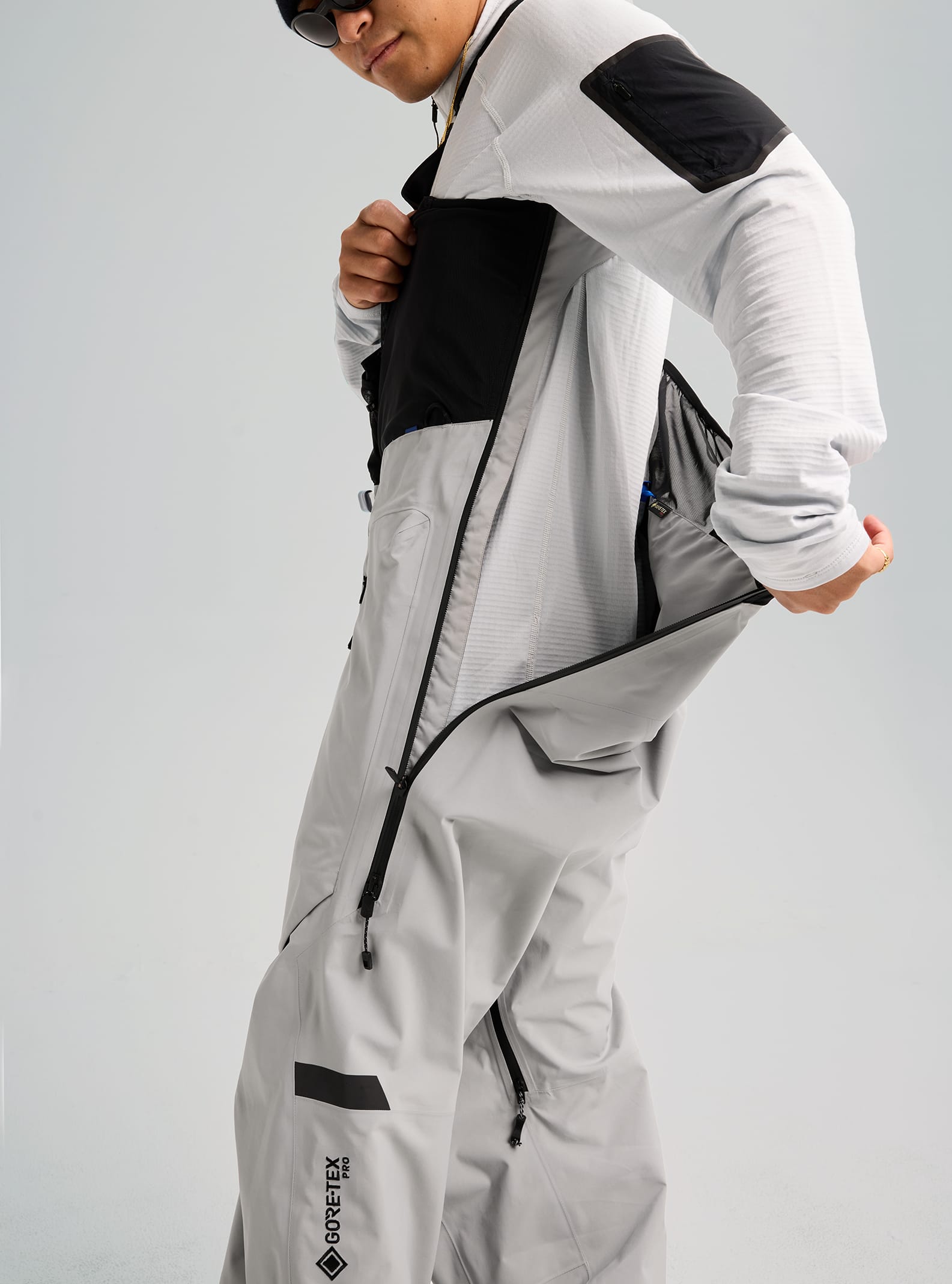 AK アクマー Fragment GORE-TEX 3L ビブパンツ　サイズS Men's Burton [ak] Acamar Fragment GORE-TEX 3L Bib Pants | Burton